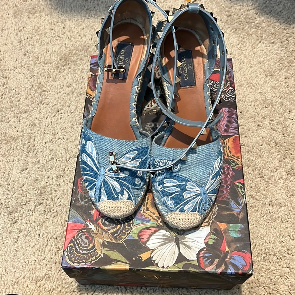 Shoes